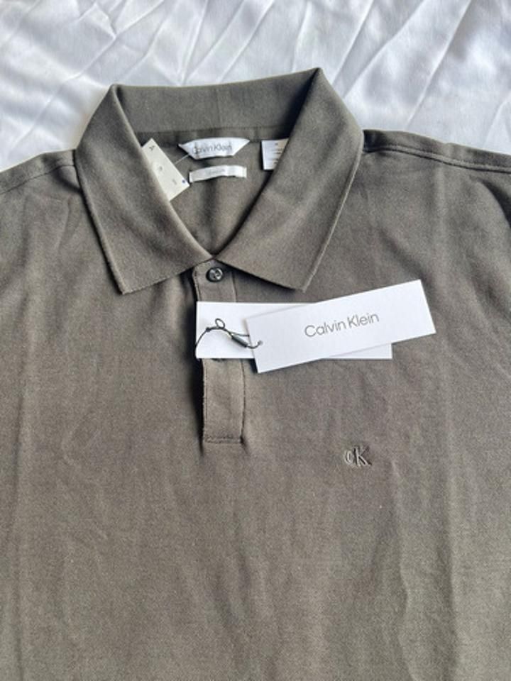Camiseta Tipo Polo Classic Fit Beluga Calvin Klein Talla M - Imagen 2