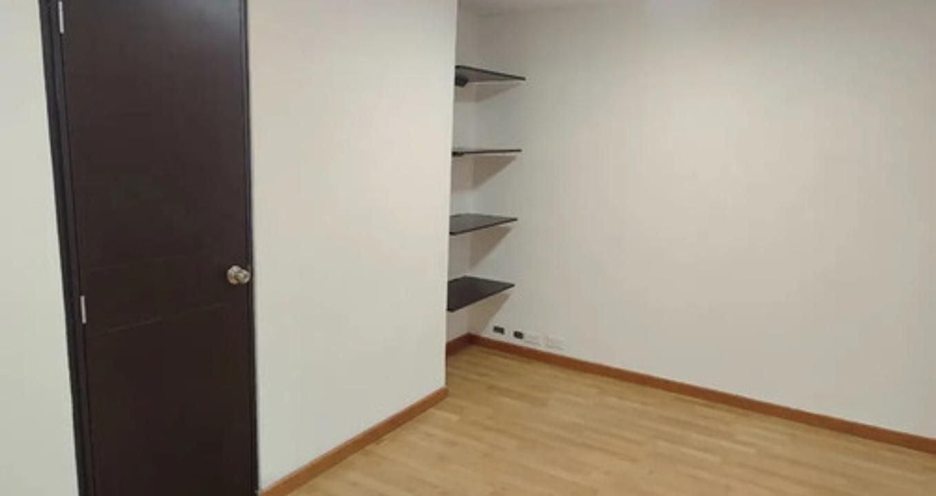 Oficina O Consultorio En Venta 40m 1 Parqueadero - Imagen 2